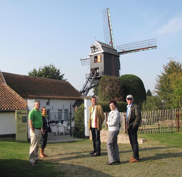 We bezoeken de Hertboommolen, ook de Zepposmolen genoemd, het decor van -Kapitein Zeppos-  uit de jaren '60 (4).JPG